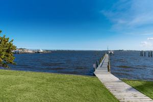 featured image of 1712 Ne Seahorse Pl