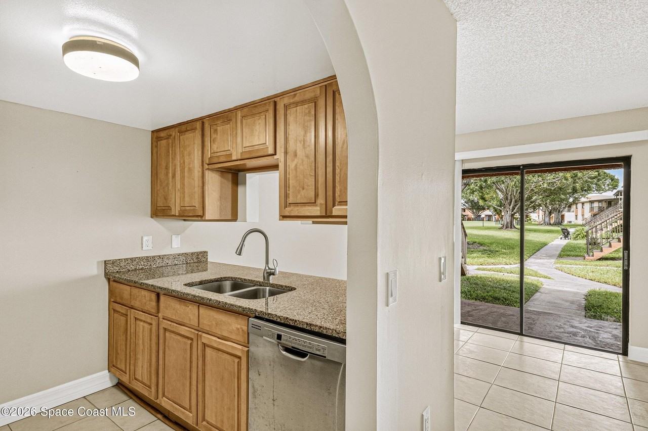 189 San Juan Cir #189 - Photo 4 of 41