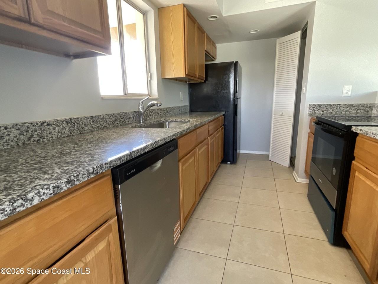 753 Bianca Dr Ne - Photo 3 of 45