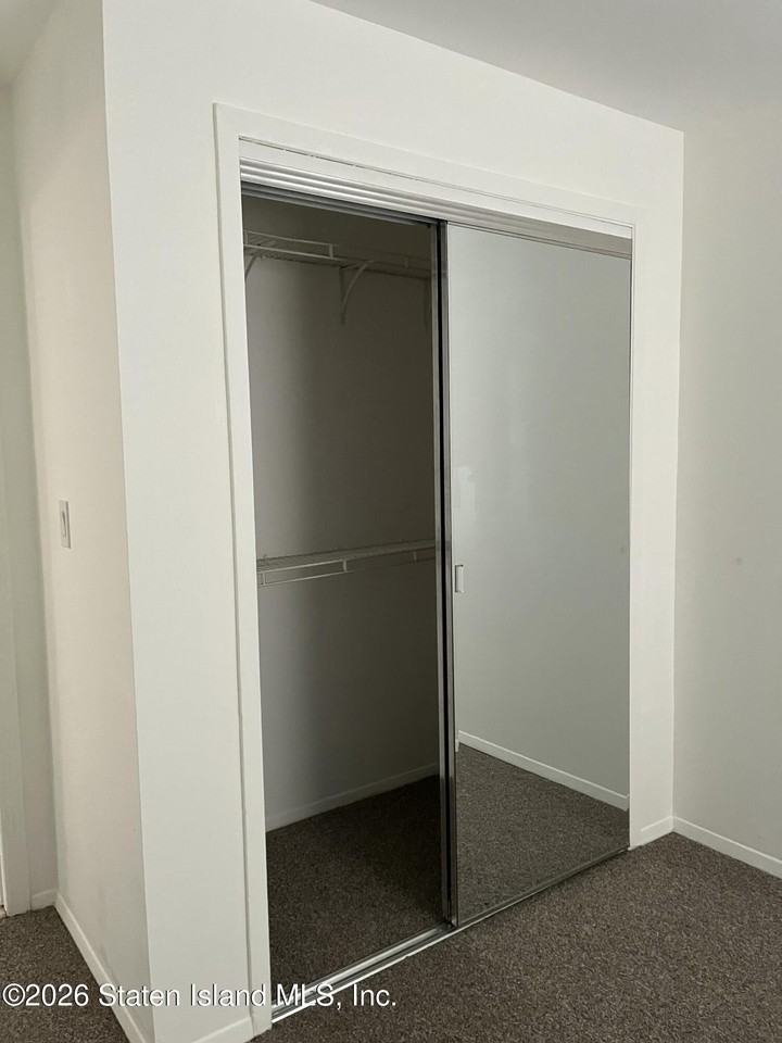 110 Greencroft Ave - Photo 6 of 15