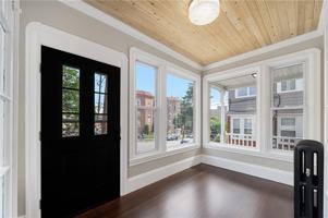 featured image of 25 Sessions St #1