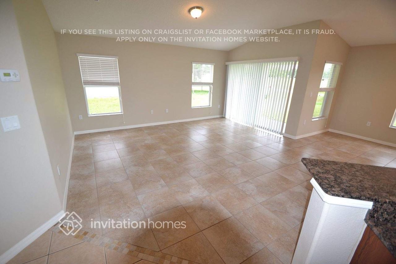 2455 Hamlet Cir - Photo 2 of 5