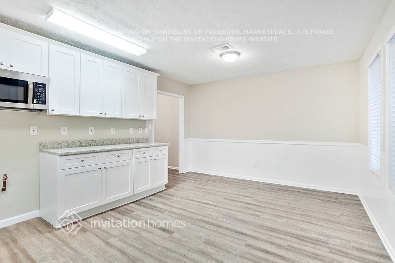 1018 Autumn Crest Ct - Photo 7 of 34