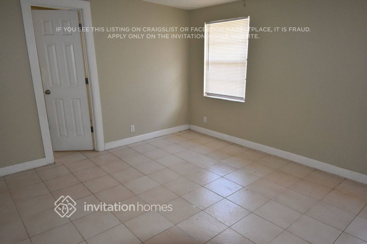 420 Philadelphia Dr - Photo 5 of 10