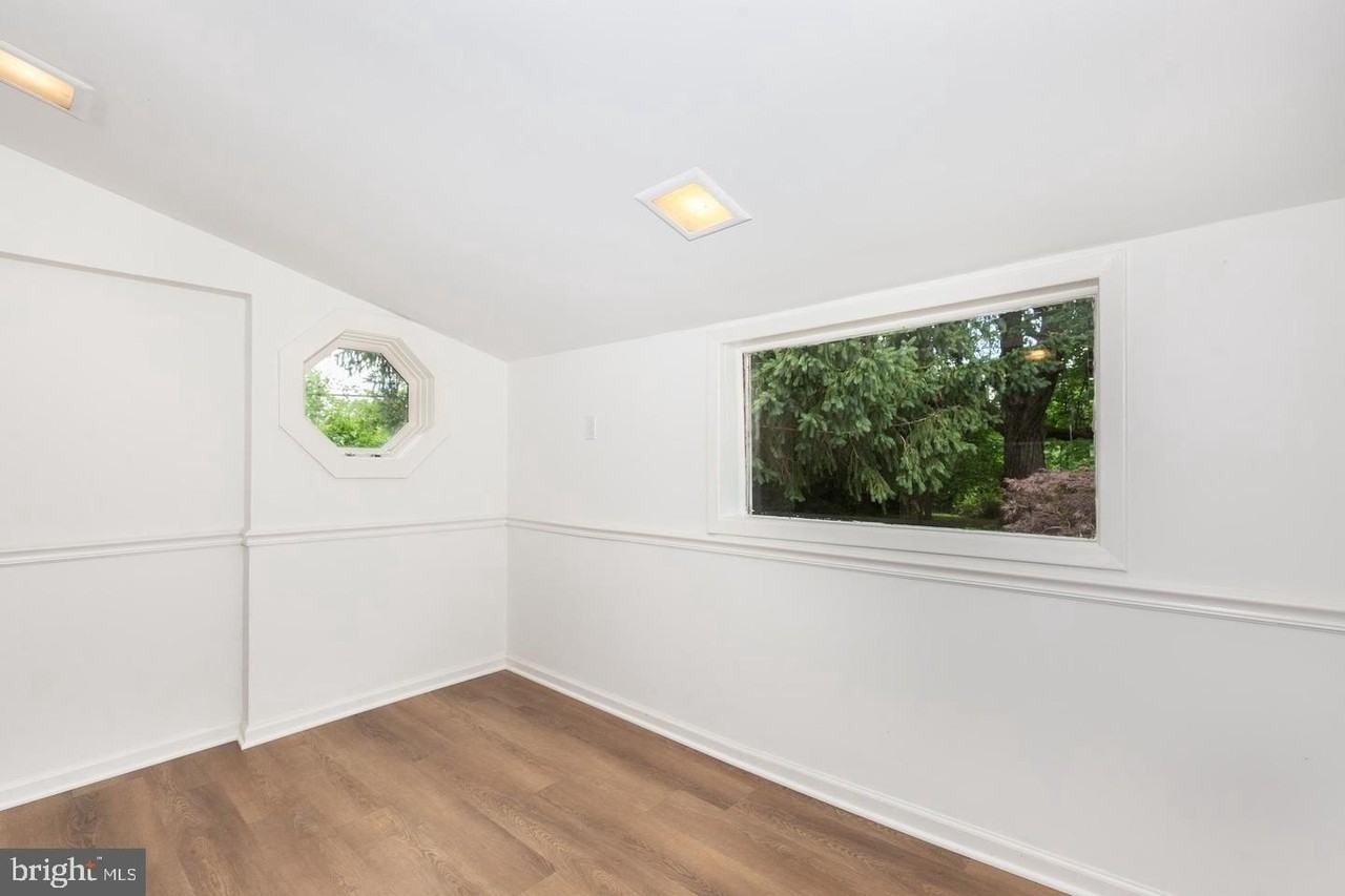 17 Delight Rd - Photo 7 of 46
