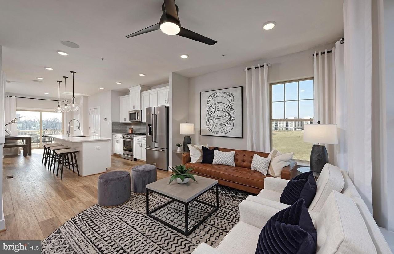 1213 Rockwell Ave - Photo 4 of 25