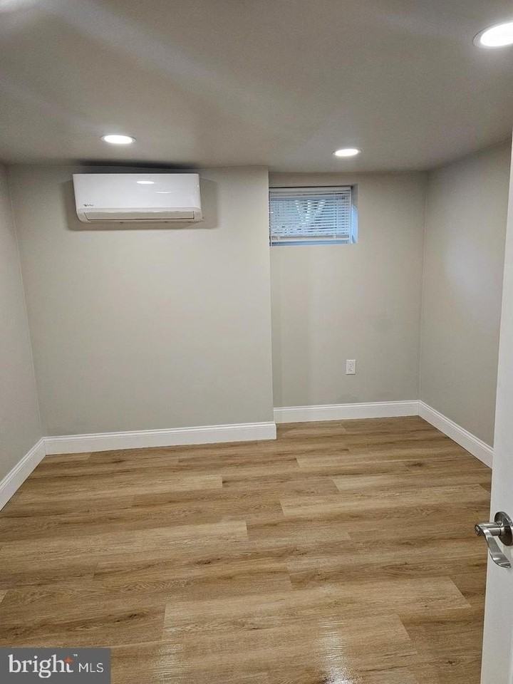 924 Bellevue Ave #C - Photo 6 of 13