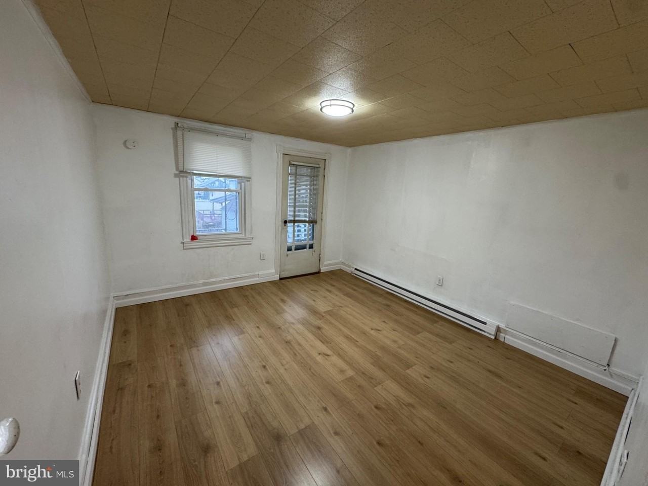 105 East St - Photo 7 of 10