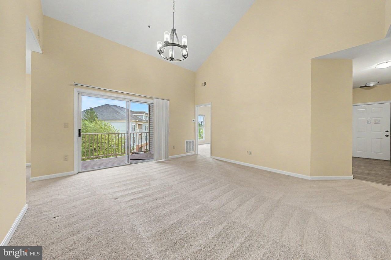 Westbrook Dr #304 - Photo 7 of 24