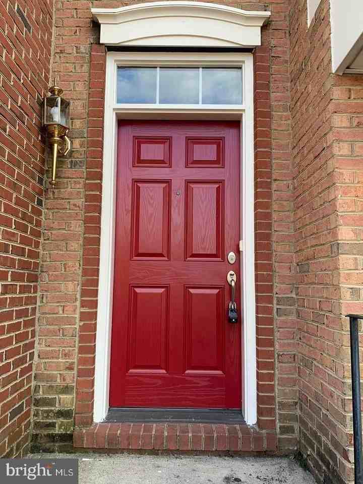 25645 America Sq - Photo 2 of 48