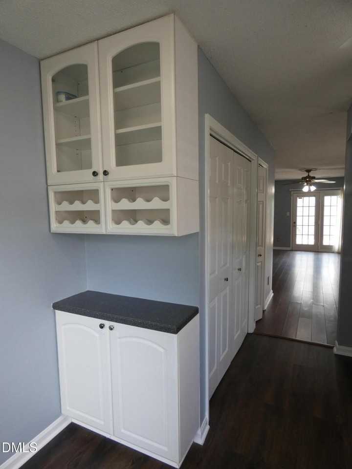 3605 Pine Knoll Dr - Photo 6 of 24