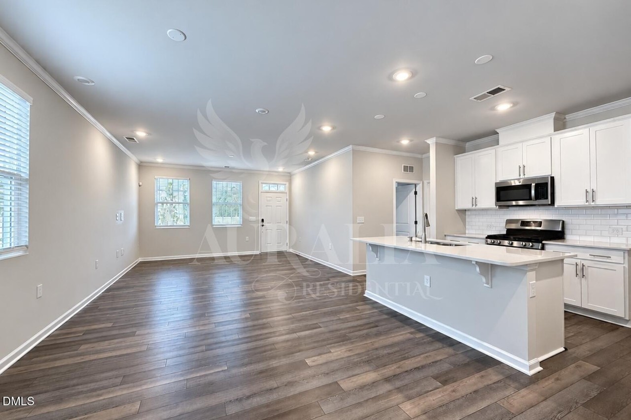 2336 Chert Ln - Photo 3 of 49