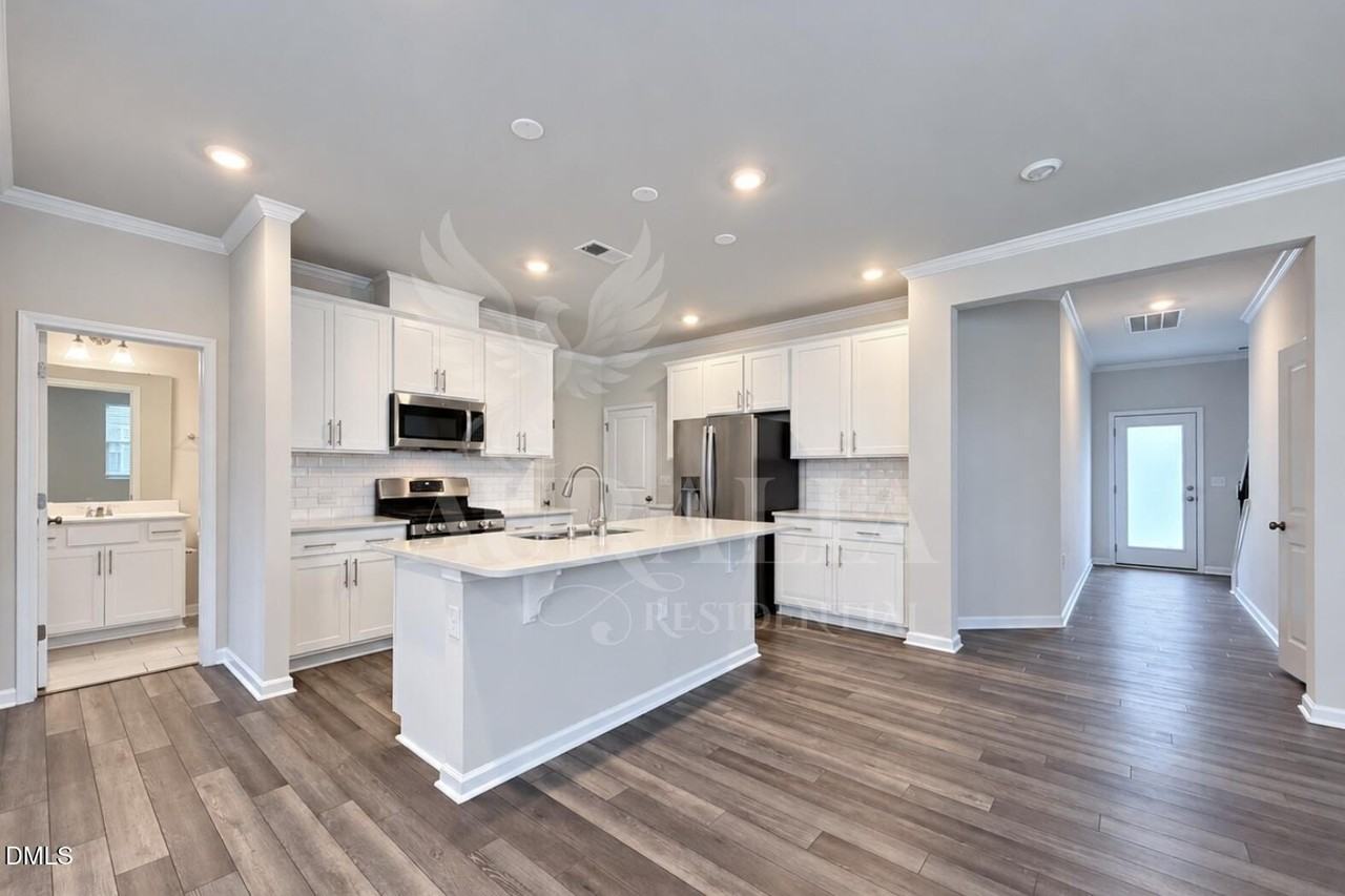 2336 Chert Ln - Photo 4 of 49