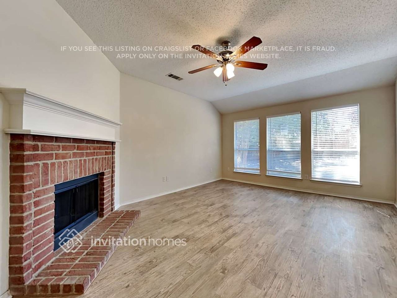 4904 Spur Ridge Ct - Photo 4 of 25