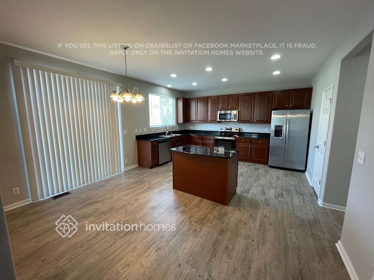 6203 E 137th Ave - Photo 5 of 14