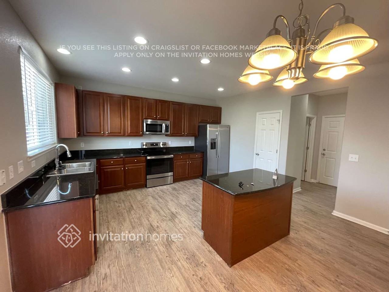 6203 E 137th Ave - Photo 6 of 14