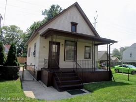 421 Poplar St - Photo 1 of 1