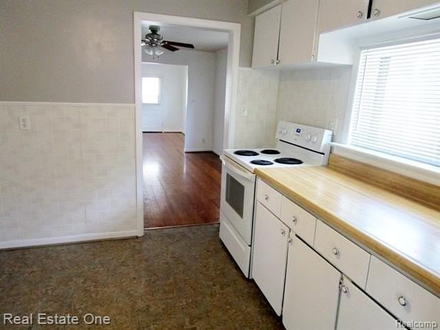 421 Poplar St - Photo 5 of 12