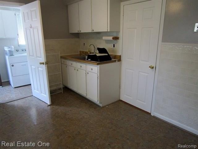 421 Poplar St - Photo 7 of 12