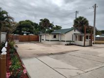 1330 Ne Dixie Hwy - Photo 1 of 1