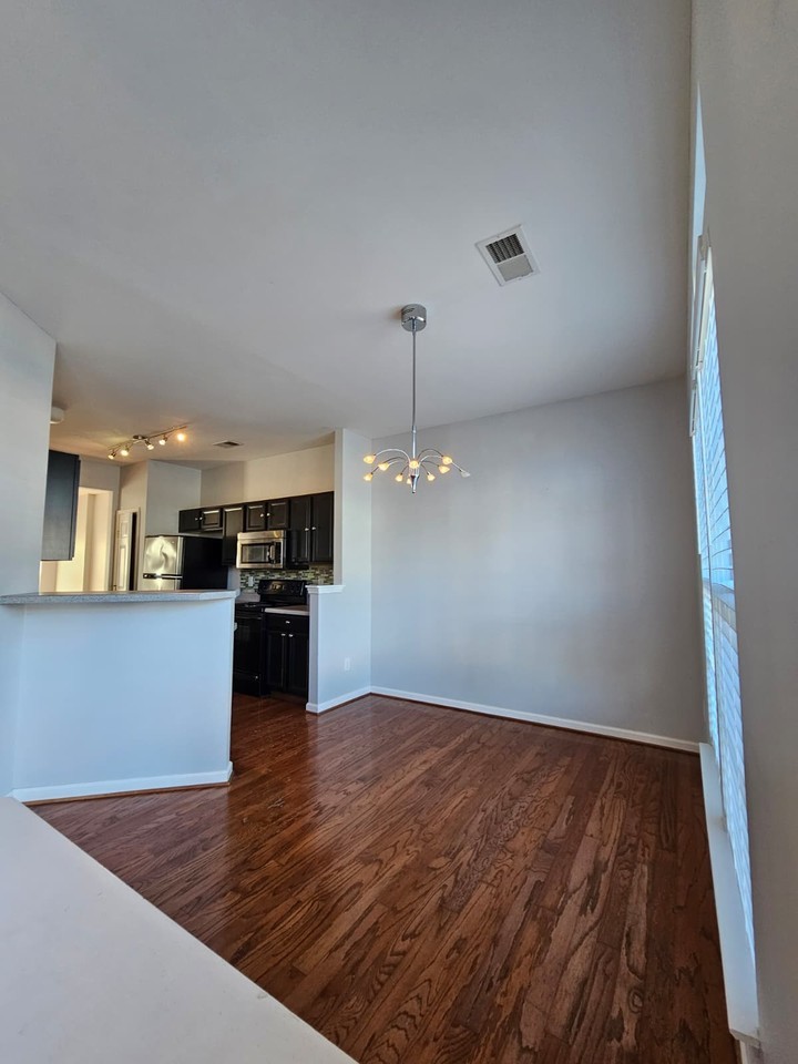 223 Spring Crossing Cir #1 - Photo 3 of 21