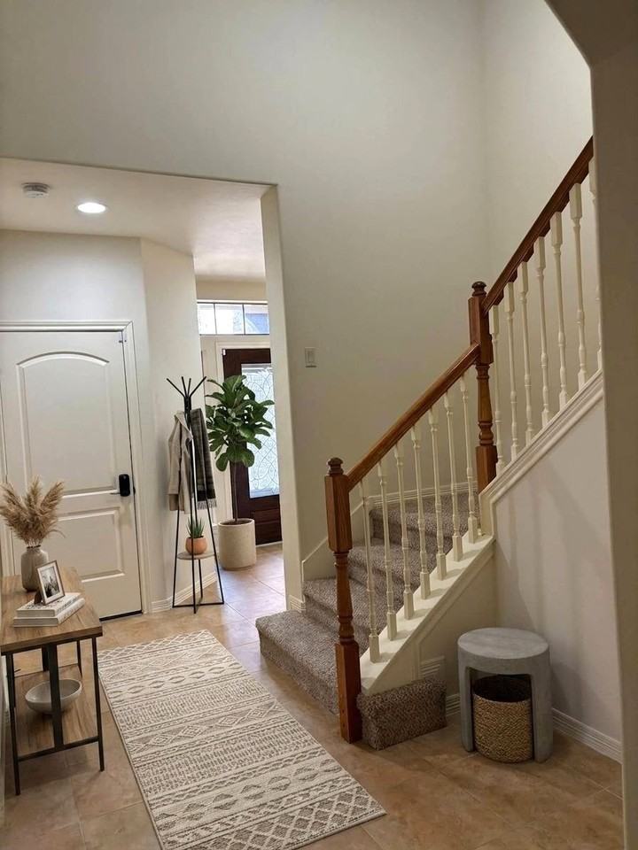 8413 Ketan Loch Ct - Photo 3 of 32