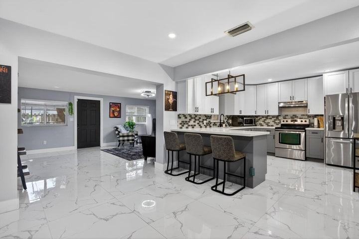 3330 Northwest 69th Street - Photo 6 of 8
