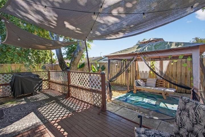 3330 Northwest 69th Street - Photo 3 of 8
