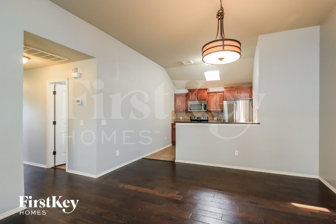2340 Nw 196th St - Photo 5 of 15