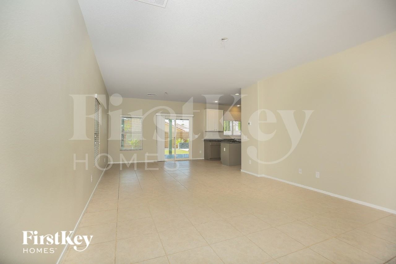 9955 Sea Fog Ct - Photo 3 of 15