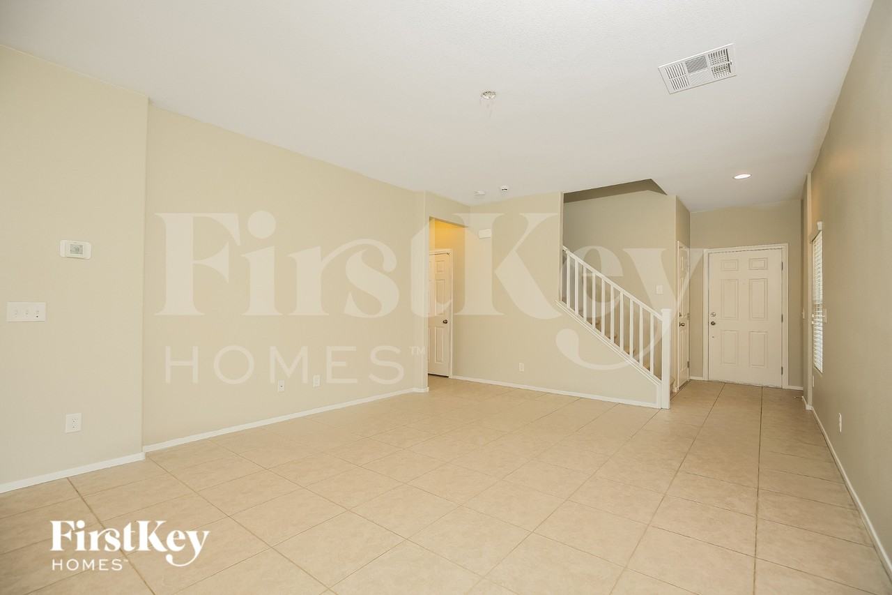 9955 Sea Fog Ct - Photo 4 of 15
