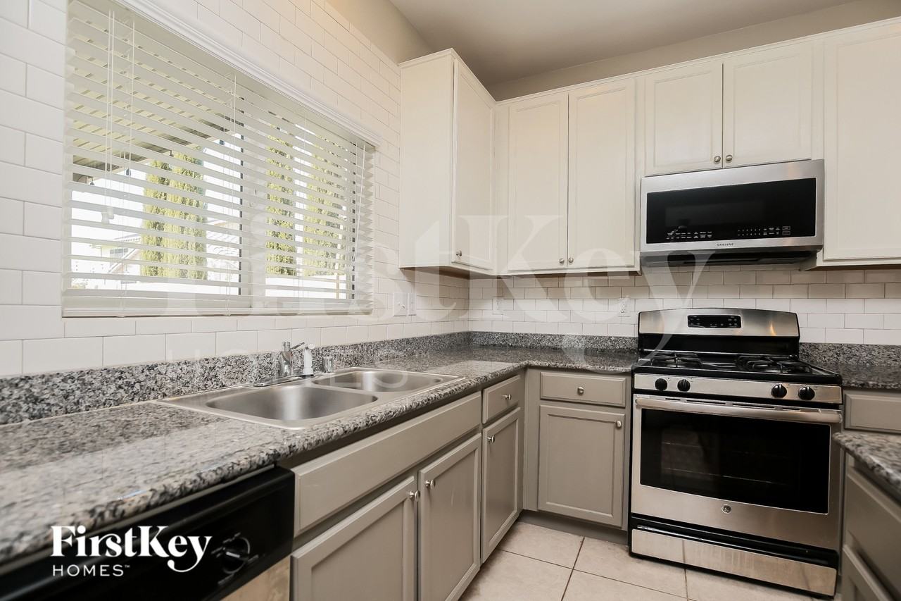 9955 Sea Fog Ct - Photo 6 of 15