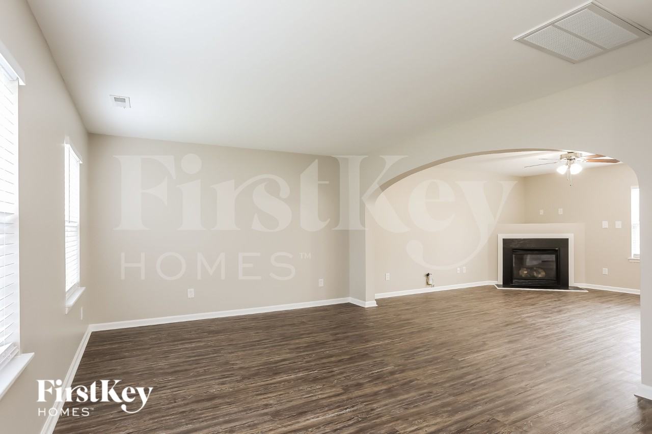 5 Stepney Ct - Photo 4 of 15