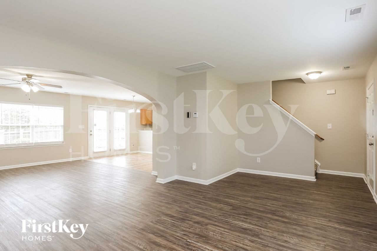 5 Stepney Ct - Photo 5 of 15