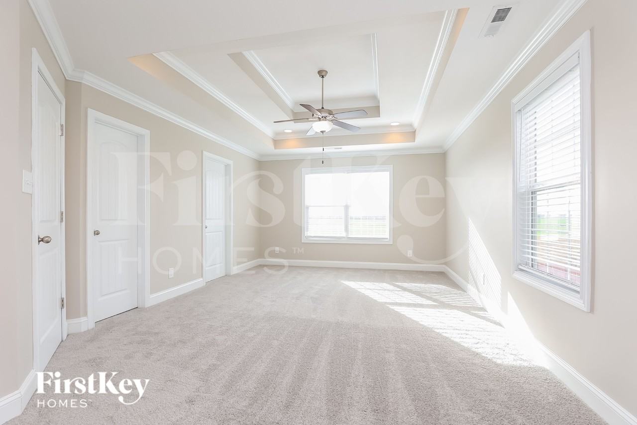 2392 Andersonville Dr - Photo 7 of 15
