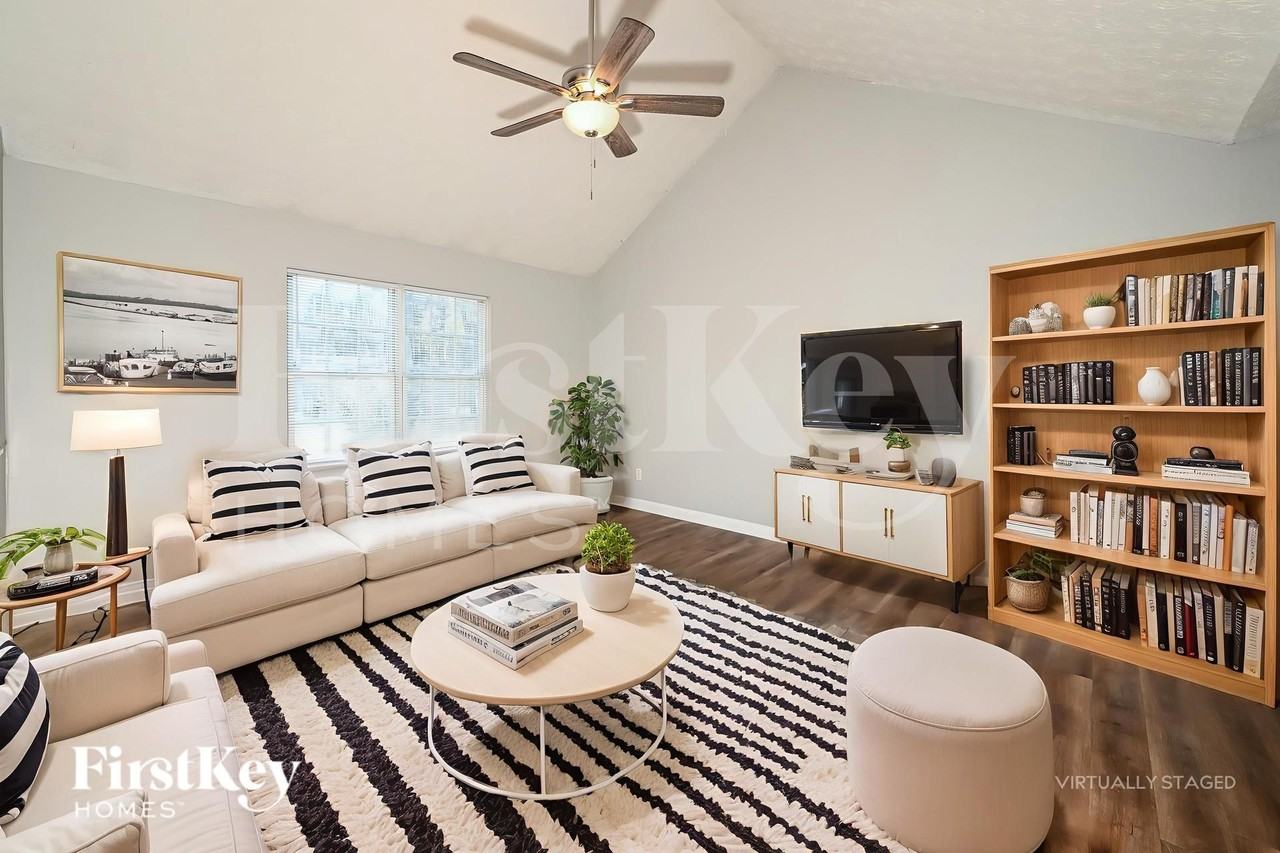 5034 Old Orr Rd - Photo 3 of 19