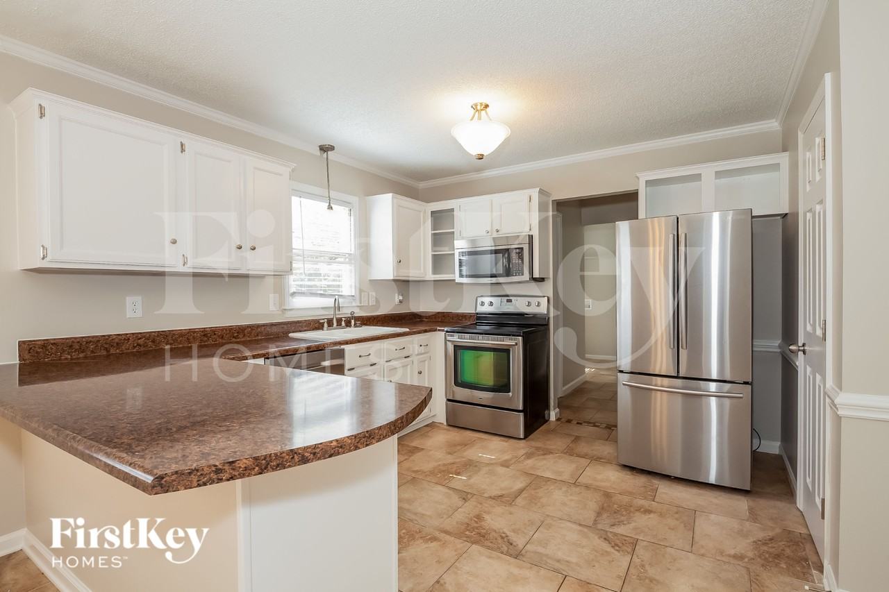 2011 Jefferson Ave - Photo 6 of 15