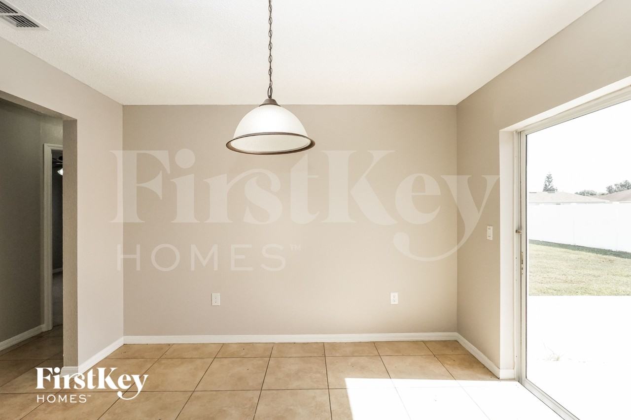 7211 Summit Pl - Photo 3 of 15