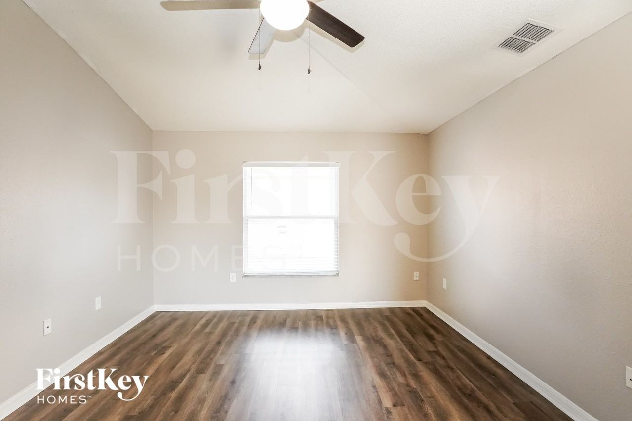 7211 Summit Pl - Photo 6 of 15