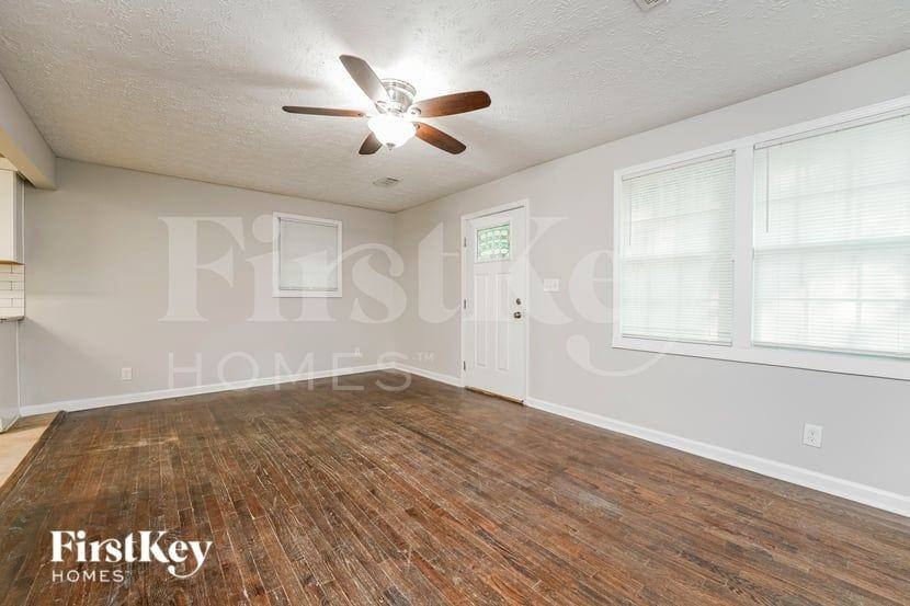 2690 Joyce Ave - Photo 3 of 16
