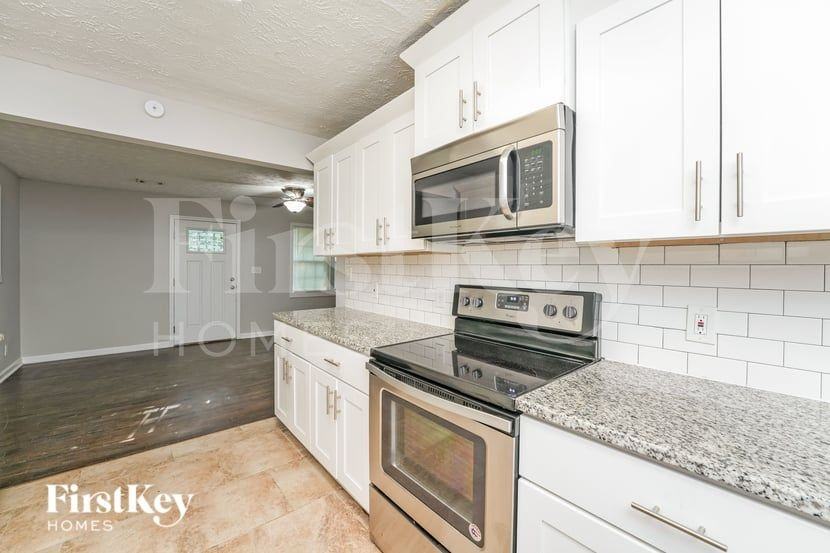 2690 Joyce Ave - Photo 5 of 16