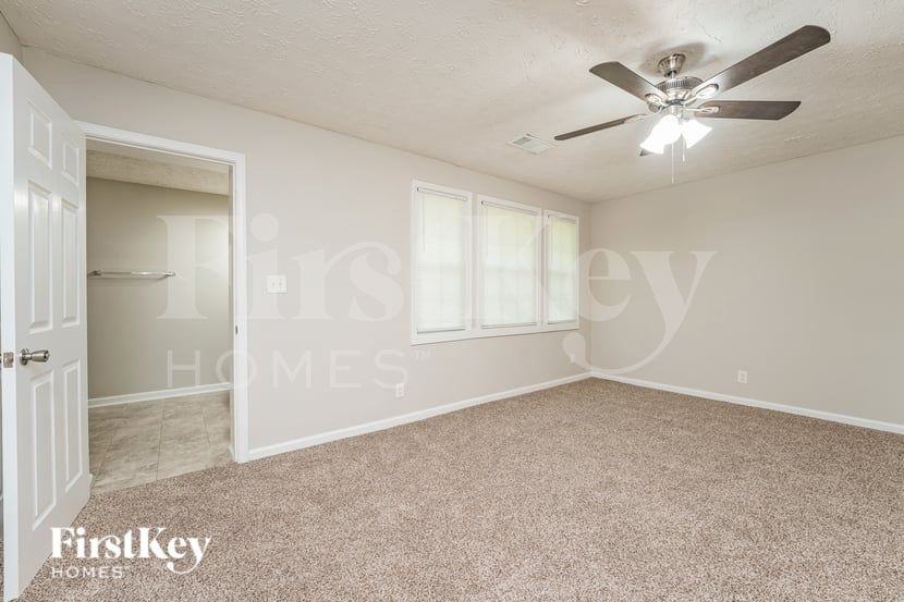 2690 Joyce Ave - Photo 6 of 16