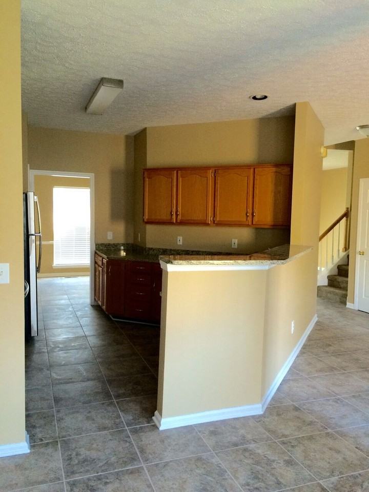 536 Granwood Blvd - Photo 3 of 20