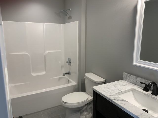 3351 W 32nd St - Photo 2 of 7