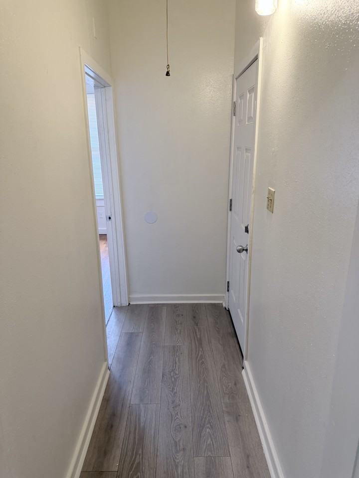 605 Merrick St #A - Photo 5 of 17