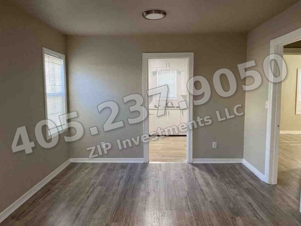 1909 Ne 24th St - Photo 5 of 10