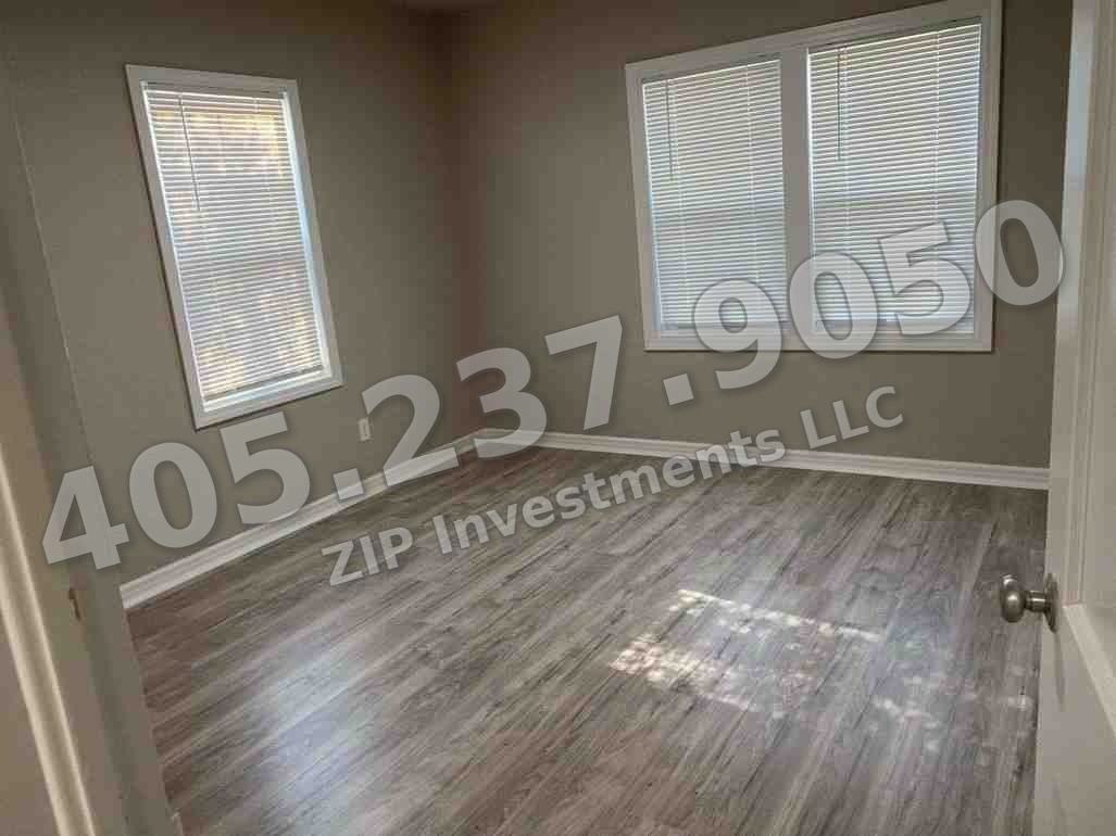 1909 Ne 24th St - Photo 6 of 10