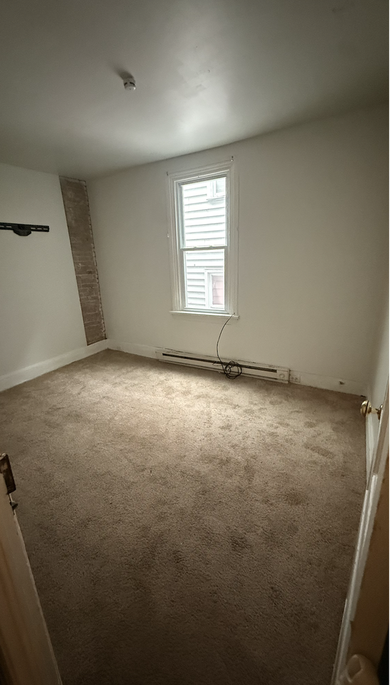 1920 State St #2 - Photo 4 of 7