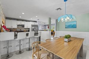 featured image of 1422 Coolidge Street