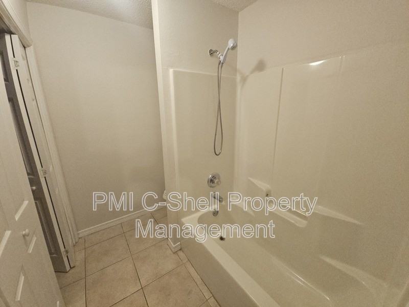 3012 Brigantine Dr - Photo 7 of 12